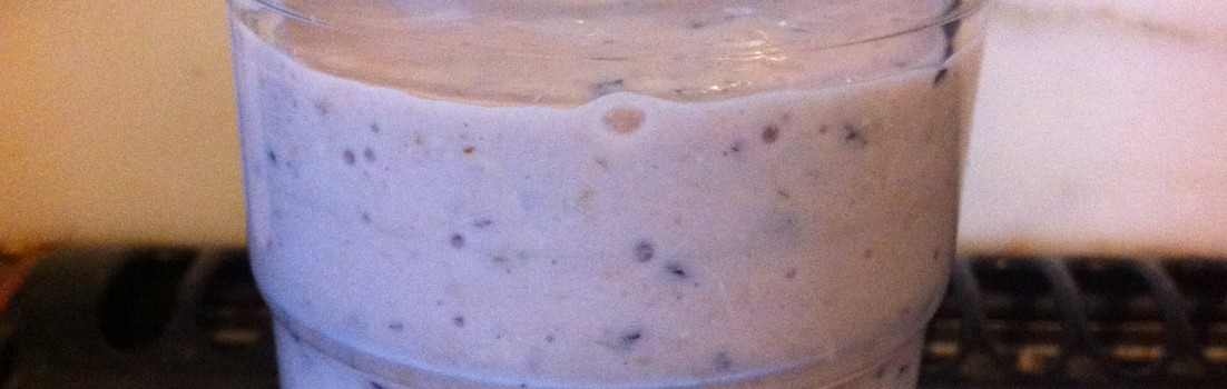 Dietitian UK: Banana, Blueberry and Oat Smoothie.