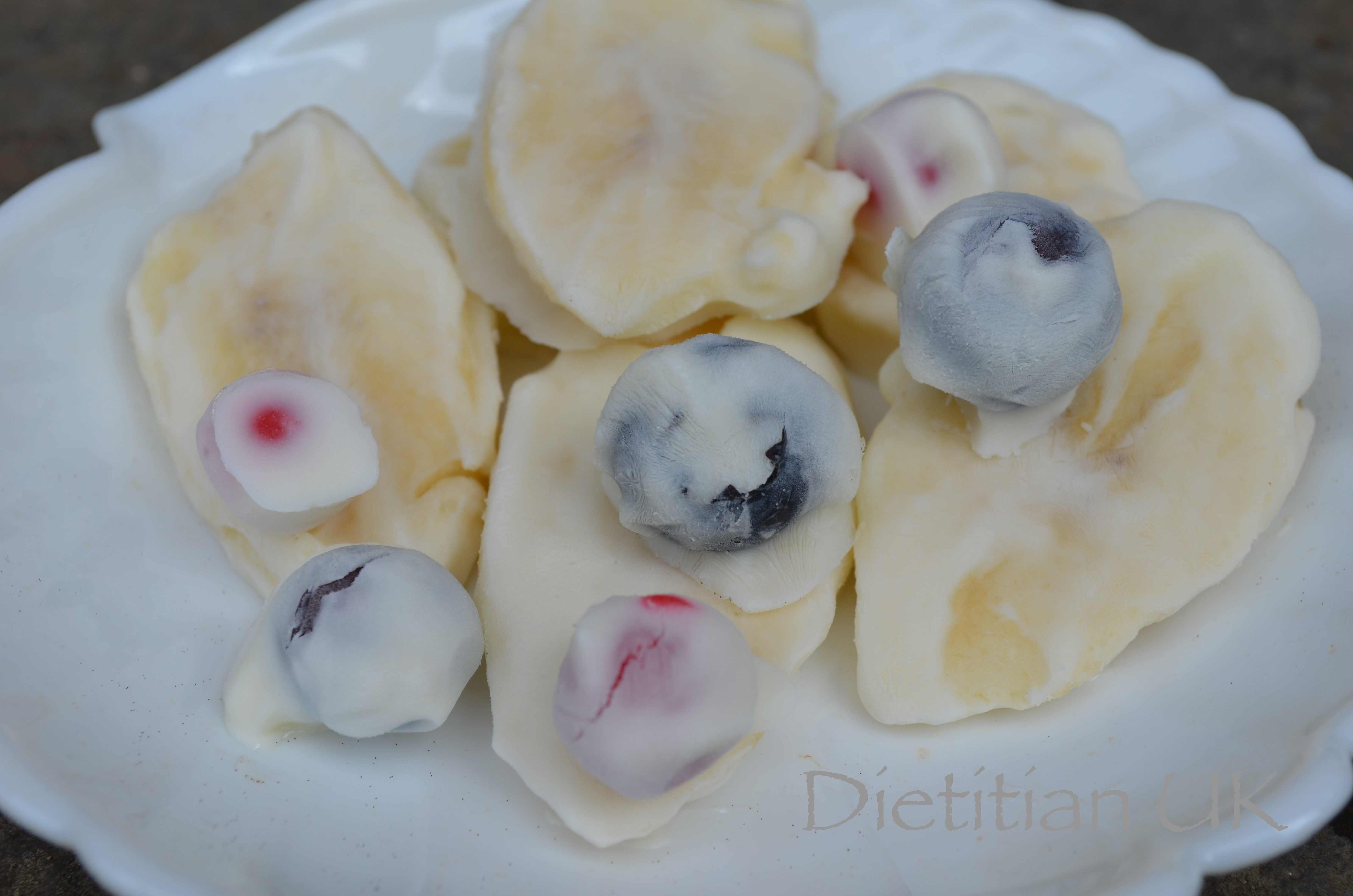 Dietitian UK: Yoghurt Covered Frozen Fruit 1