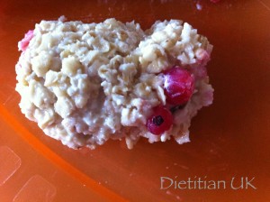 Dietitian UK: Fruity Porridge Fingers 